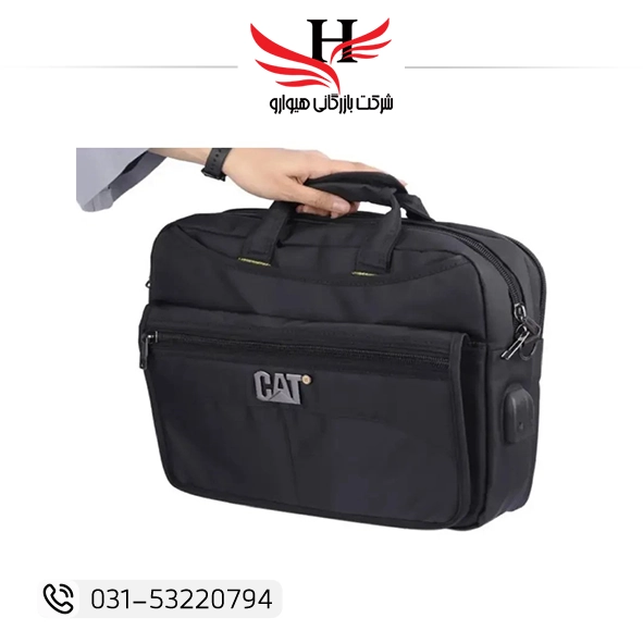 کیف لپ تاپی برند کتپیلار مدل 1039 مناسب حمل ایمن لپ‌تاپ، طراحی مقاوم و کاربردی، مناسب مصرف روزمره و فروش عمده توسط هیوارو با نمایندگی شهرضا اصفهان و تهران